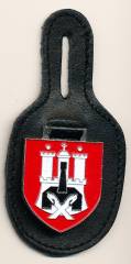 Pocket Badge Armored Artillery Battalion 75 HAMBURG, painted, no hallmark