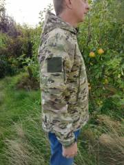 Windjacke Multicam, wasserabweisend, Größe zwischen M und L, neu