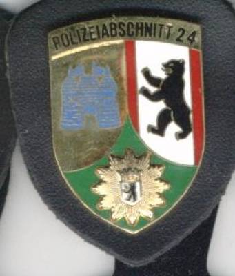 Brustanhänger Polizei Berlin Polizeiabschnitt 24