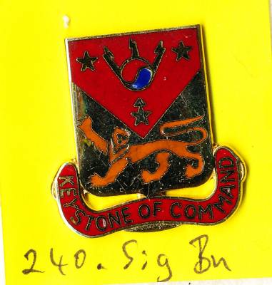 Unit Crest 240th Signal Battalion, Stacheln, S25