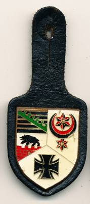 Pocket Badge Area Defence Command 81 Halle, tarnished and damaged, painted/epoxy coated, Rettenmeier
