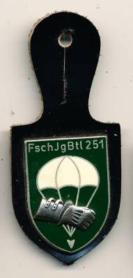 Brustanhänger Fallschirmjägerbataillon 251 CALW, zweiteilig, Drago