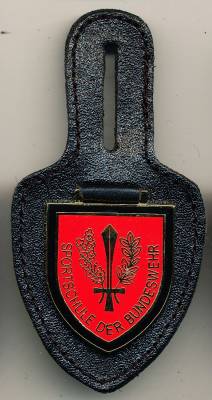 Pocket Badge Sports School of the Bundeswehr WARENDORF, enamel, Schurig