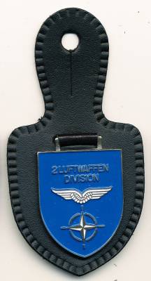 Brustanhänger 2. Luftwaffendivision, Relief, Neumeyer