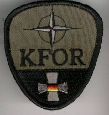 Aufnäher KFOR Deutschland mit Eisernem Kreuz und deutscher Flagge, ohne Klett