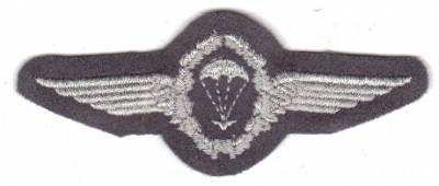 Fallschirmspringerabzeichen Deutschland, Heer auf grau, silber